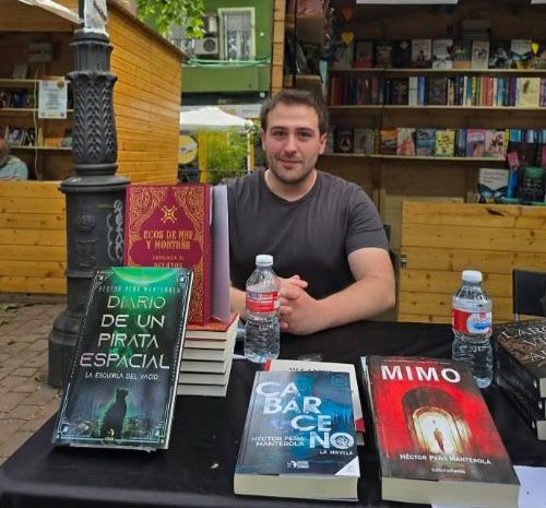 Héctor Peña Manterola en la Feria del Libro de Vallecas